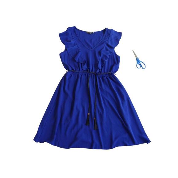 Elegant Ruffled V-Neck Dress by Have - Size L - Picture 1 of 4